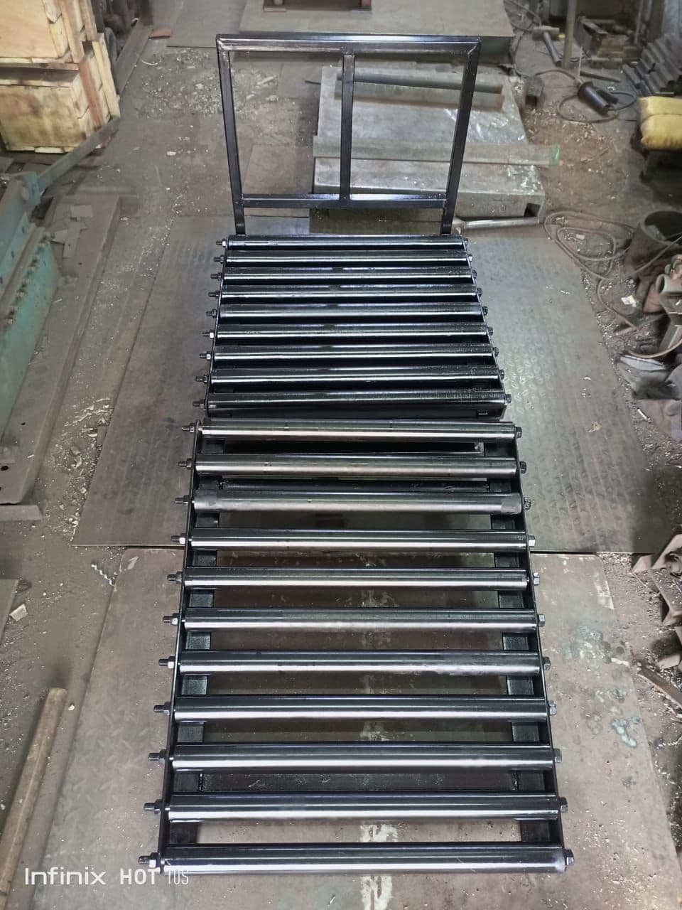 Roller Bed Platform Weighing Scale with Back Frame thumbnail 1